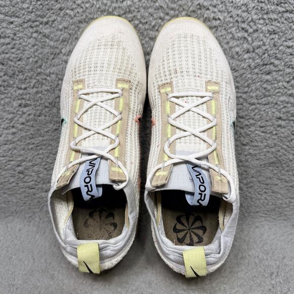 Nike Air VaporMax 2021 Flyknit Mens Size 9 Running Shoes Mismatched Swoosh White main image 6